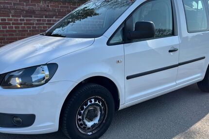 VW Caddy 87.000 km 8.699 &euro; Rossdorf 64380