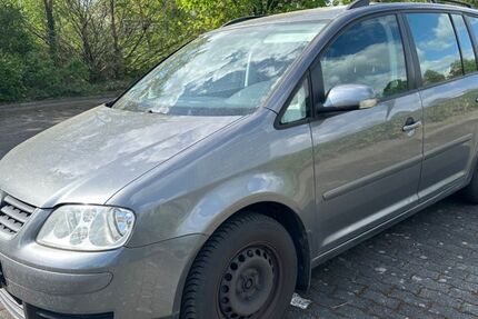 VW Touran 193.000 km 2.290 € Hanau 63452