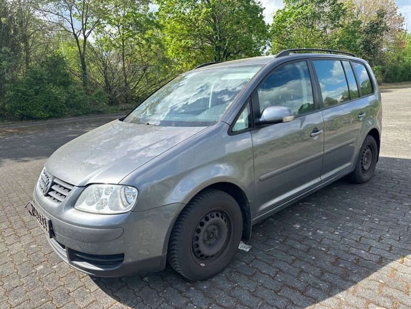 VW Touran 193.000 km 2.290 € Hanau 63452