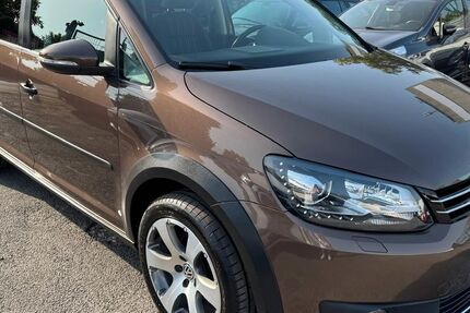 VW Touran 202.000 km 6.900 &euro; Frankfurt - Griesheim 65933