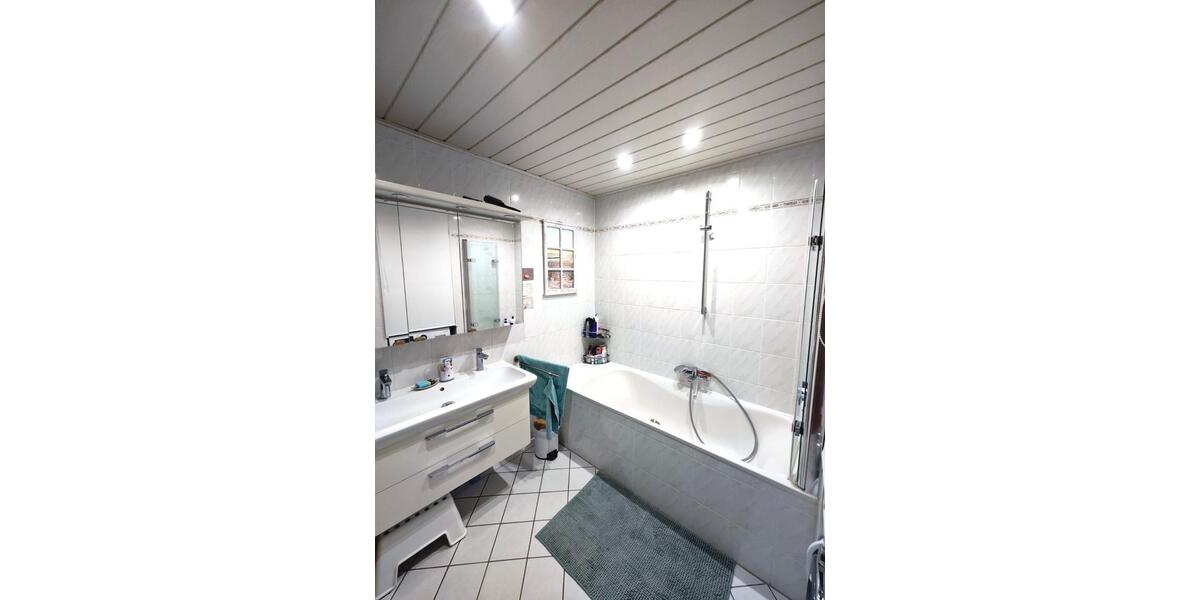 Etagenwohnung Bruchköbel - 3 Zimmer, 87 m&sup2;, 259.000&euro; | Angebot:25877182