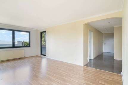 Wohnung zum Kaufen in Frankfurt am Main 205.000 € 77 m²