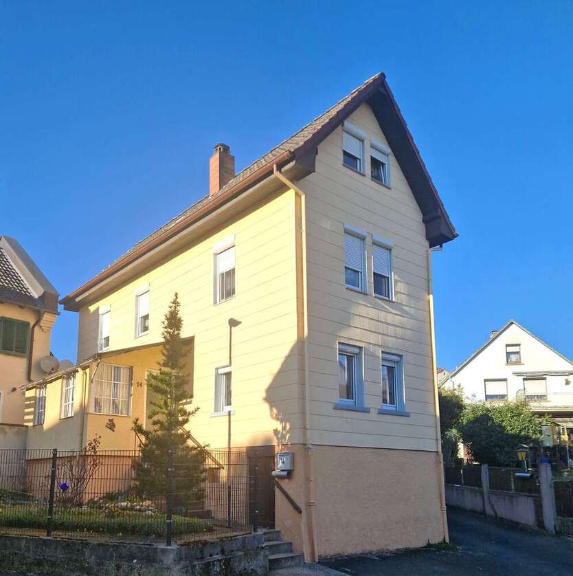 Haus zum Kaufen in Kronberg 850.000 € 99.09 m²