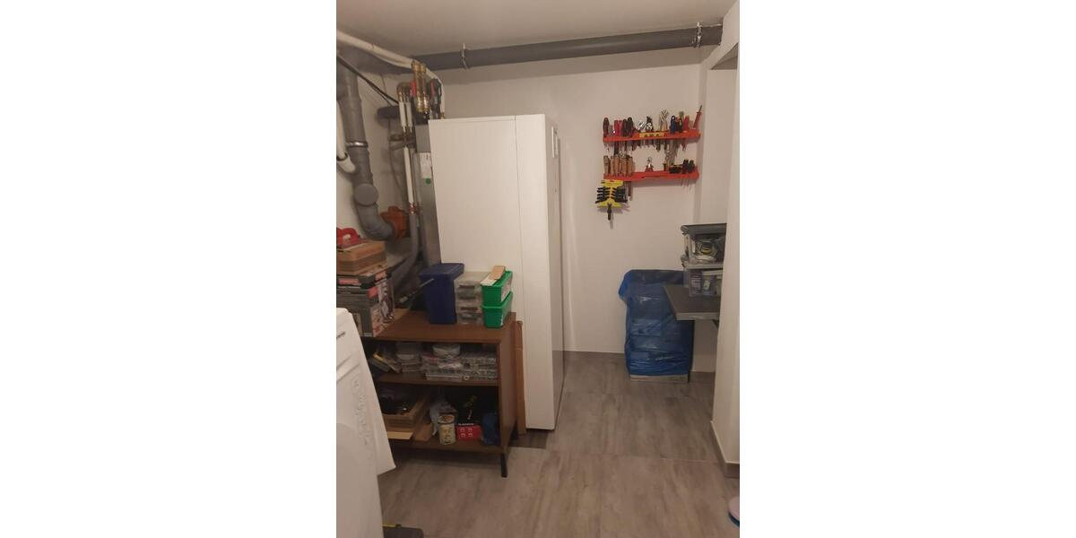 Sehr schöne Doppelhaus- Hälfte mit Wintergarten 6 zimmer