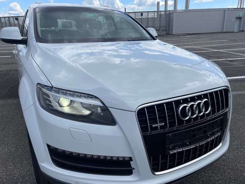 Q7