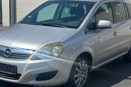 Opel Zafira 244.000 km 1.900 € kelkheim 65779