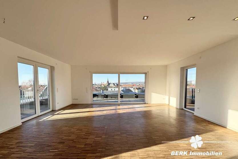 Wohnung zum Kaufen in Aschaffenburg 735.000 € 127.77 m²