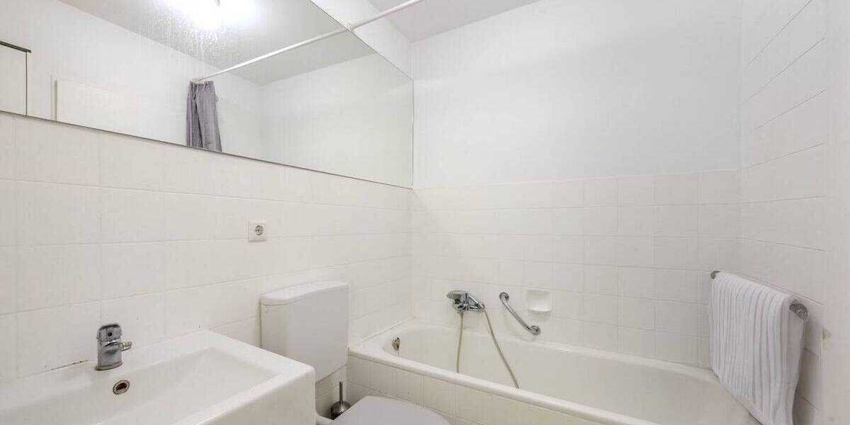 Langfristige Investitionschance in Sachsenhausen! Wohn- und Geschäftshaus in zentraler Lage 2 zimmer