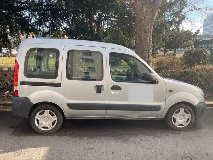 Renault Kangoo 299.999 km 600 € Frankfurt am Main 60313