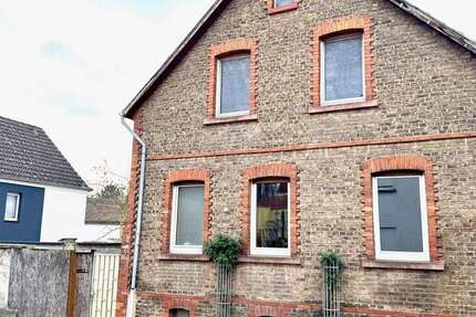 Haus zum Kaufen in Flörsheim am Main 389.000 € 100 m² 6 zimmer