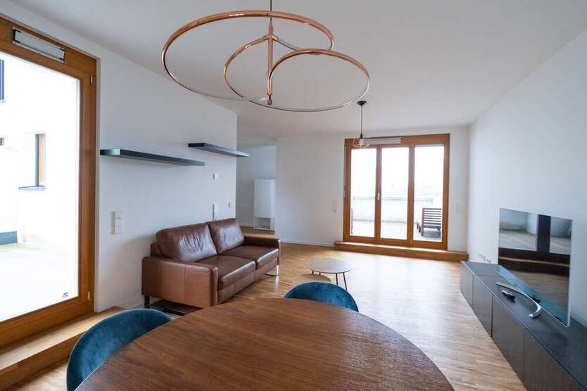 Wohnung zum Mieten in Frankfurt 1.900 € 88 m²