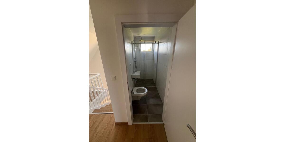 Einfamilienhaus Hanau Groß-Steinheim - 5 Zimmer, 130 m&sup2;, 1.650&euro; | Angebot:24871151