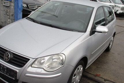 VW Polo 225.000 km 2.250 &euro; Heusenstamm 63150