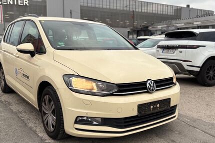 VW Touran 373.237 km 5.990 &euro; Frankfurt am Main 65933