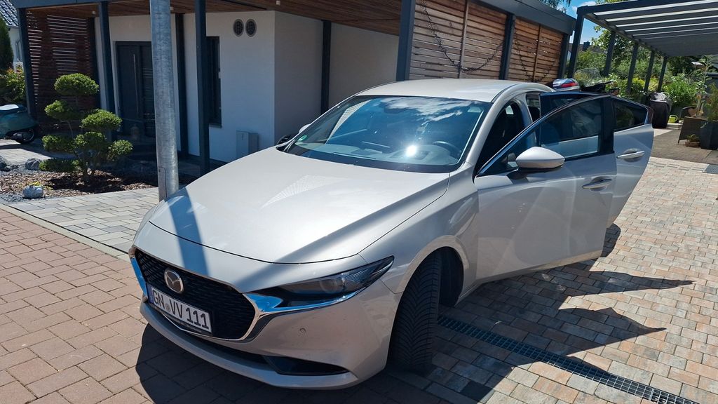 Mazda 3 9.500 km 22.999 &euro; Neuberg 63543