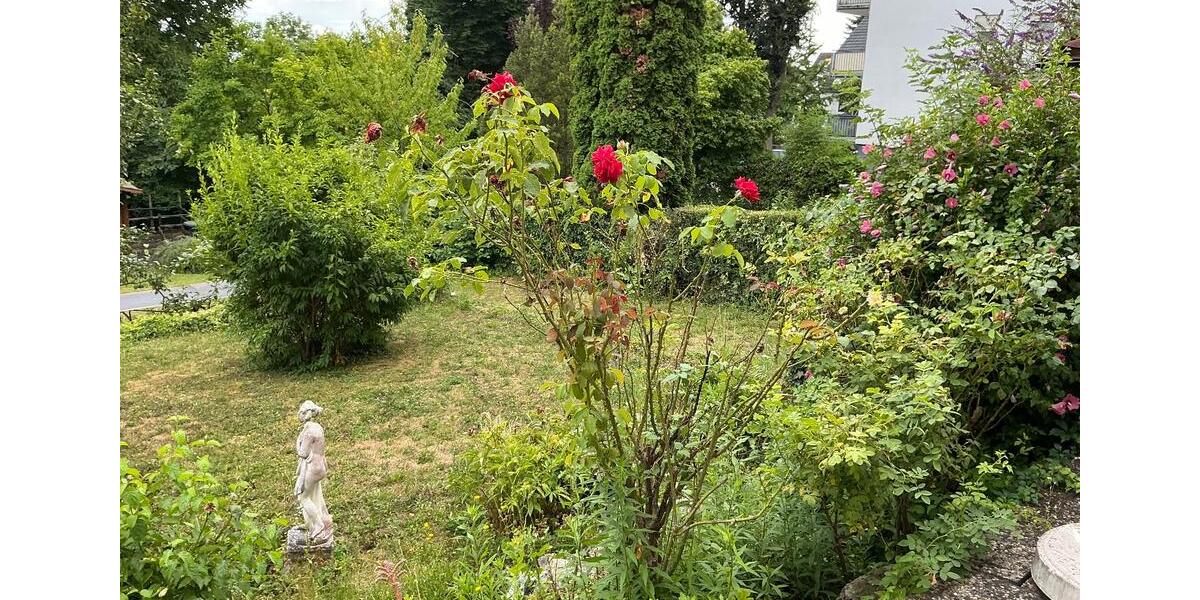 Bergen-Enkheim: Haus mit 7 Zimmer zum Sanieren! Panoramablick! 7 zimmer