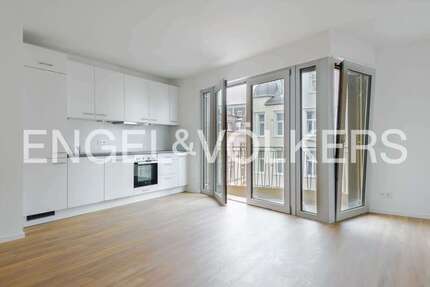 Wohnung zum Mieten in Frankfurt am Main 1.396 € 68 m² 3 zimmer