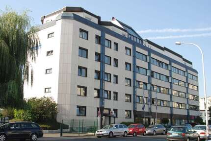 Büro in Dietzenbach 570 € 76 m²