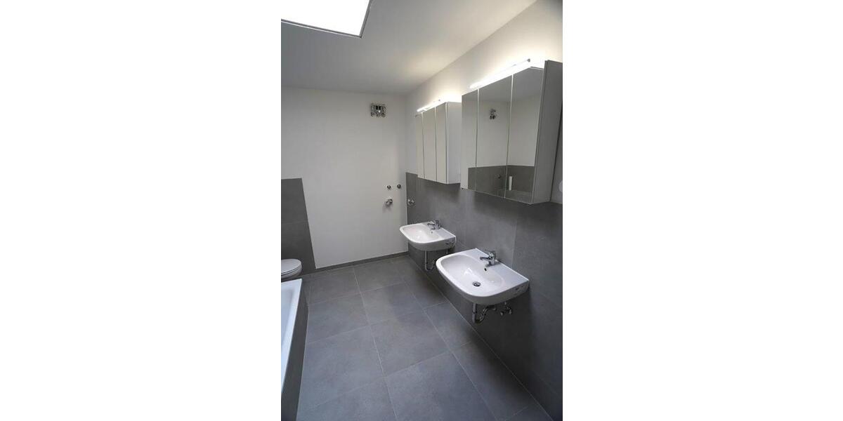 Etagenwohnung Kronberg im Taunus - 3 Zimmer, 120 m&sup2;, 495.000&euro; | Angebot:26859243