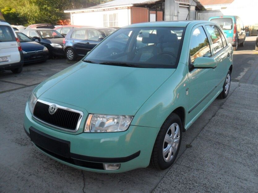 Skoda Fabia 116.169 km 2.300 € Langenselbold 63505