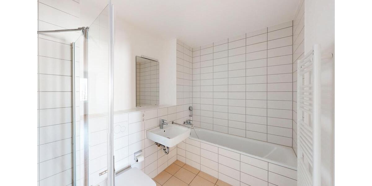Etagenwohnung Frankfurt am Main Niederrad - 4 Zimmer, 119 m&sup2;, 2.040&euro; | Angebot:25989602