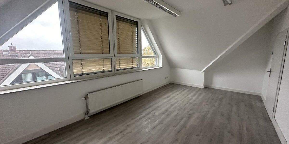 Bürofläche im Immobilienforum Hanau 128qm Dachgeschoss mit Aufzug und Tiefgarage 4 zimmer