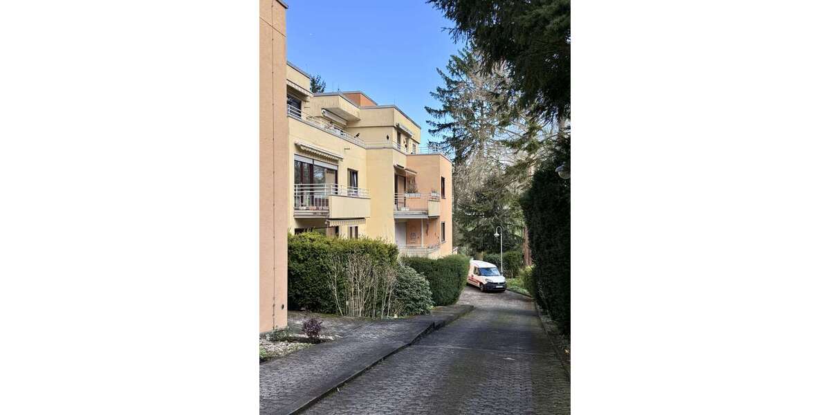 Etagenwohnung Bad Homburg Gonzenheim - 3 Zimmer, 116 m&sup2;, 1.320&euro; | Angebot:26106105