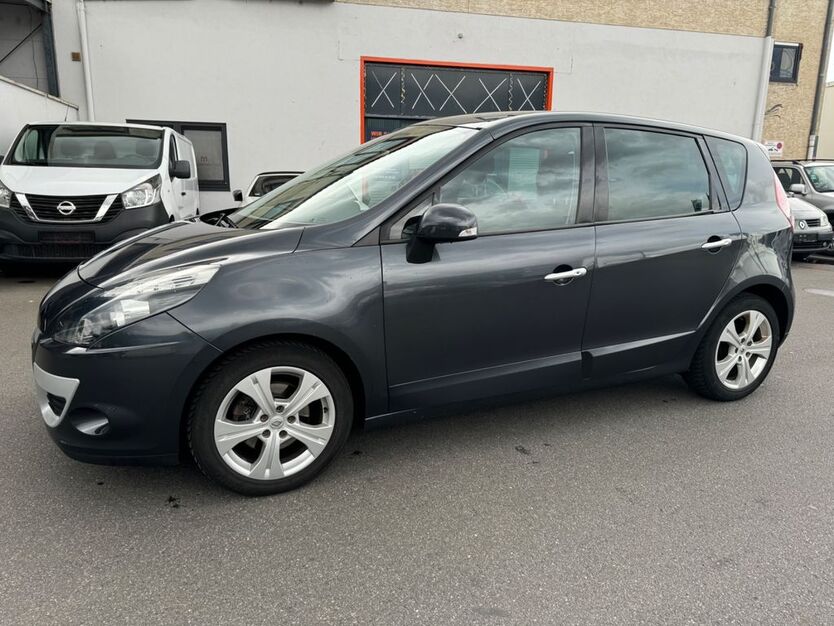 Renault Scenic 170.000 km 5.899 € Frankfurt am Main 60314