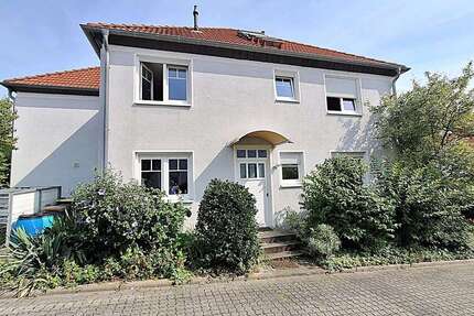 Haus zum Kaufen in Bad Vilbel 945.000 € 180 m² 7 zimmer