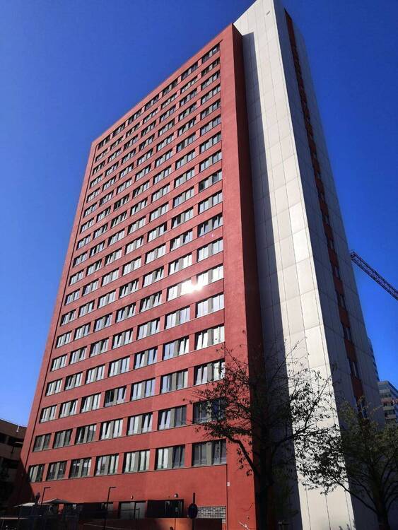 Ruby Tower 2-Zimmerwohnung mit Blick auf den Taunus sucht neuen Bewohner