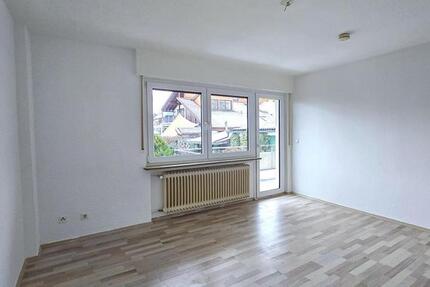 Modernisierte 2 Zimmer Wohnung im Erdgeschoss mit Balkon-Idyll in ruhiger 5-Parteien-Anlage 2 zimmer