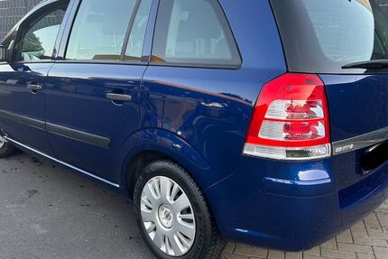 Opel Zafira 99.000 km 3.777 &euro; Hanau 63452