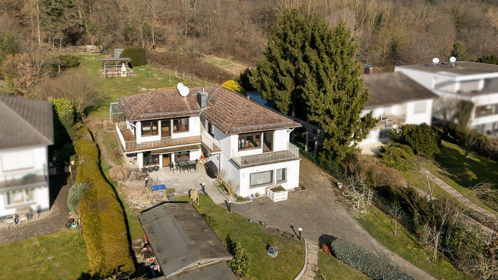 Einfamilienhaus Rosbach vor der Höhe Ober-Rosbach - 6 Zimmer, 255 m&sup2;, 1.190.000&euro; | Angebot:26128493