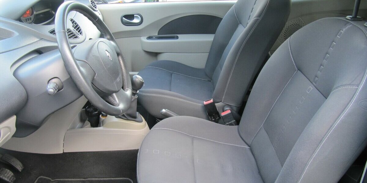 Renault Twingo Night & Day 94.077 km 1.999 &euro; Schwalbach/Taunus 65824