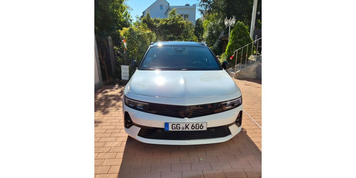 Opel Astra 9.000 km 26.900 &euro; Rüsselsheim 65428