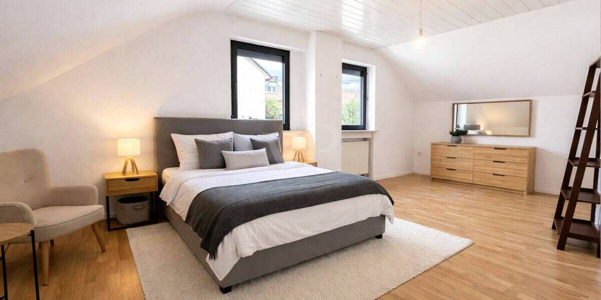 Mehrfamilienhaus, Wohnhaus Kriftel - 8 Zimmer, 215 m&sup2;, 720.000&euro; | Angebot:26160420