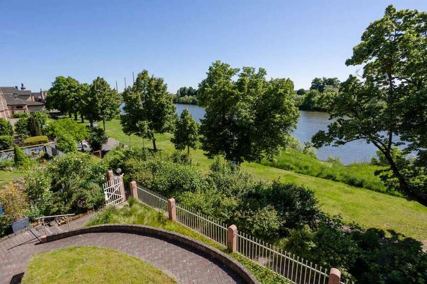 Haus zum Kaufen in Hanau Großauheim 895.000 € 150 m²
