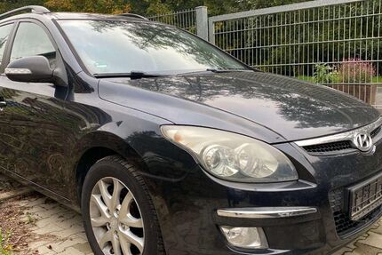 Hyundai i30 157.000 km 4.499 &euro; Eppstein 65817