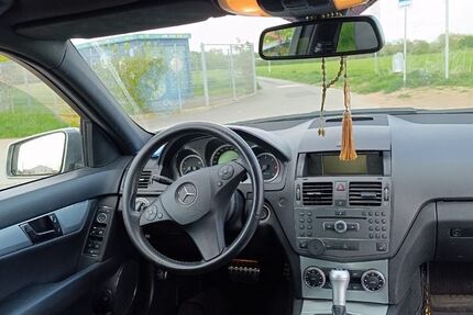 Mercedes-Benz C 250 319.000 km 4.000 &euro; Karben 61184
