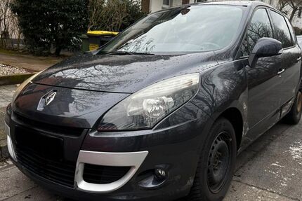 Renault Scenic 194.302 km 1.790 &euro; Frankfurt am Main 60599