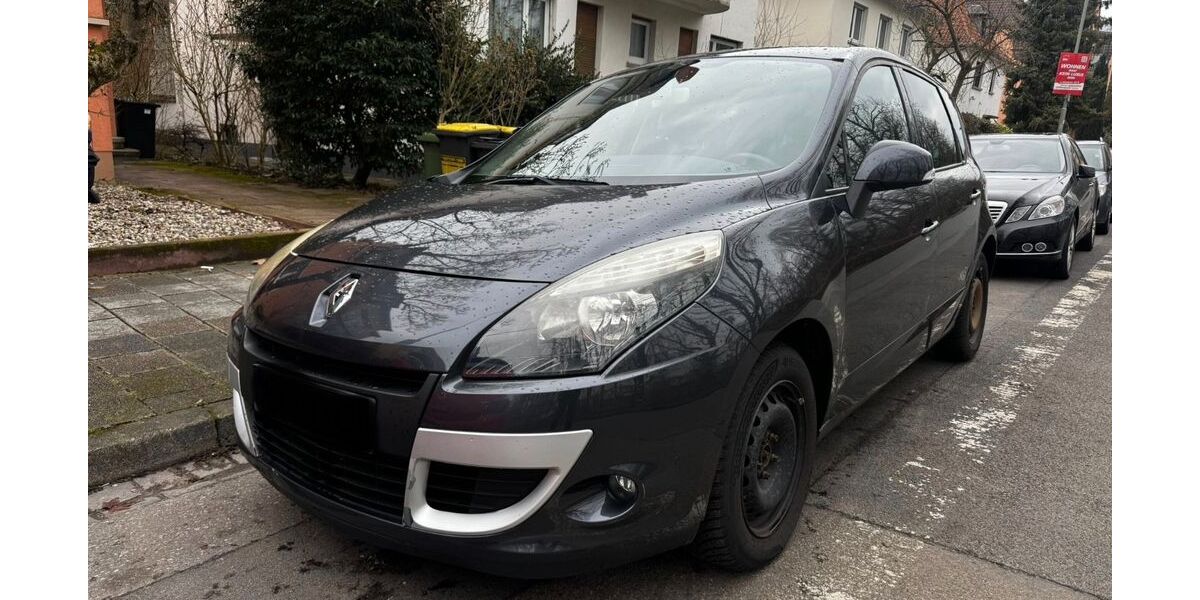 Renault Scenic 194.302 km 1.790 &euro; Frankfurt am Main 60599