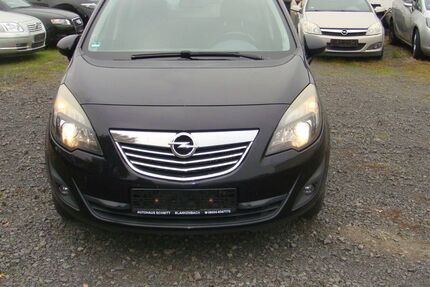 Opel Meriva 243.000 km 1.950 &euro; Erlensee 63526