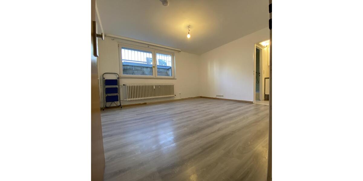 Privat: 1 Zi-Whg, Besichtigung Mittwoch 14.01. ab 18-19 Uhr 1 zimmer