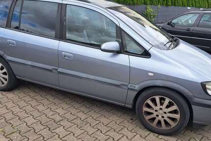 Opel Zafira 183.000 km 1.950 € Darmstadt 64291