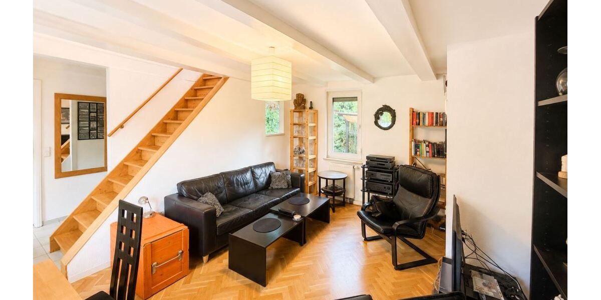 Gepflegtes Reihenmittelhaus mit eingewachsenem Garten am Frankfurter Berg - Erbbaurecht - Reihenhaus Frankfurt am Main Eschersheim | Angebot:27330210