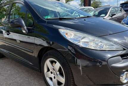 Peugeot 207 218.000 km 1.990 &euro; Mainaschaff 63814