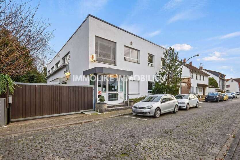 Büro in Schwalbach am Taunus 1.490.000 € 991 m²
