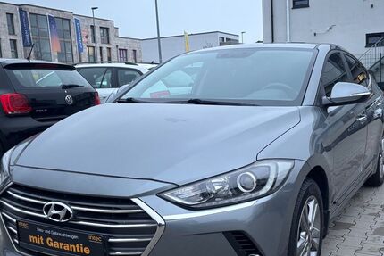 Hyundai Elantra 87.000 km 10.900 &euro; Kelkheim 65779