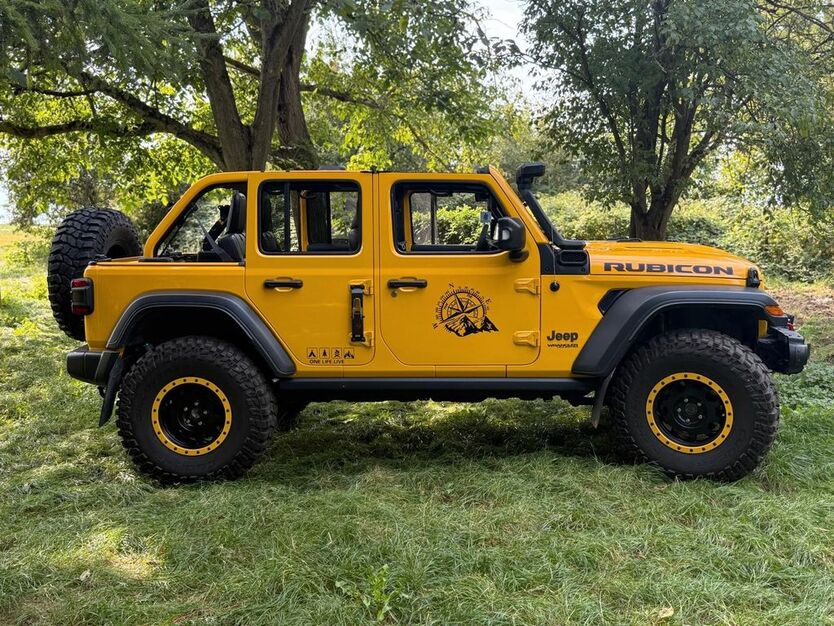 Jeep Wrangler 74.000 km 52.999 € Frankfurt am Main 60385