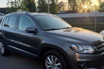 VW Tiguan 90.000 km 16.800 &euro; Rüsselsheim 65428